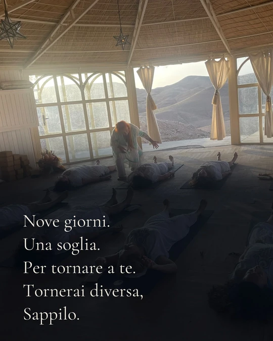 Pubblicità per un viaggio di nove giorni